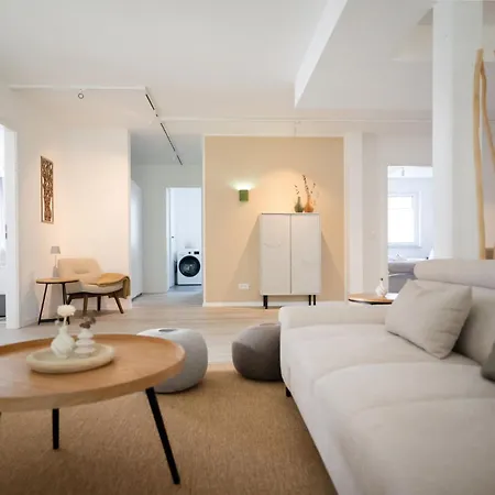 Lamiacasa Grosszuegiges Loft - Terrasse & Parkplatz