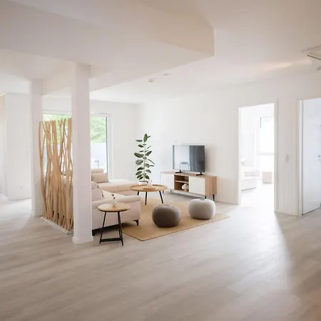 Apartment Lamiacasa Grosszuegiges Loft - Terrasse & Parkplatz *